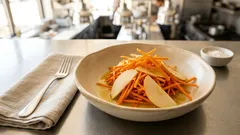 冷蔵庫でなじませるほどおいしい：りんご入りキャロットラペ（作り置きOK）