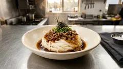 大豆ミートでコク旨に：甘辛ジャージャーだれをかける冷やし素麺レシピ